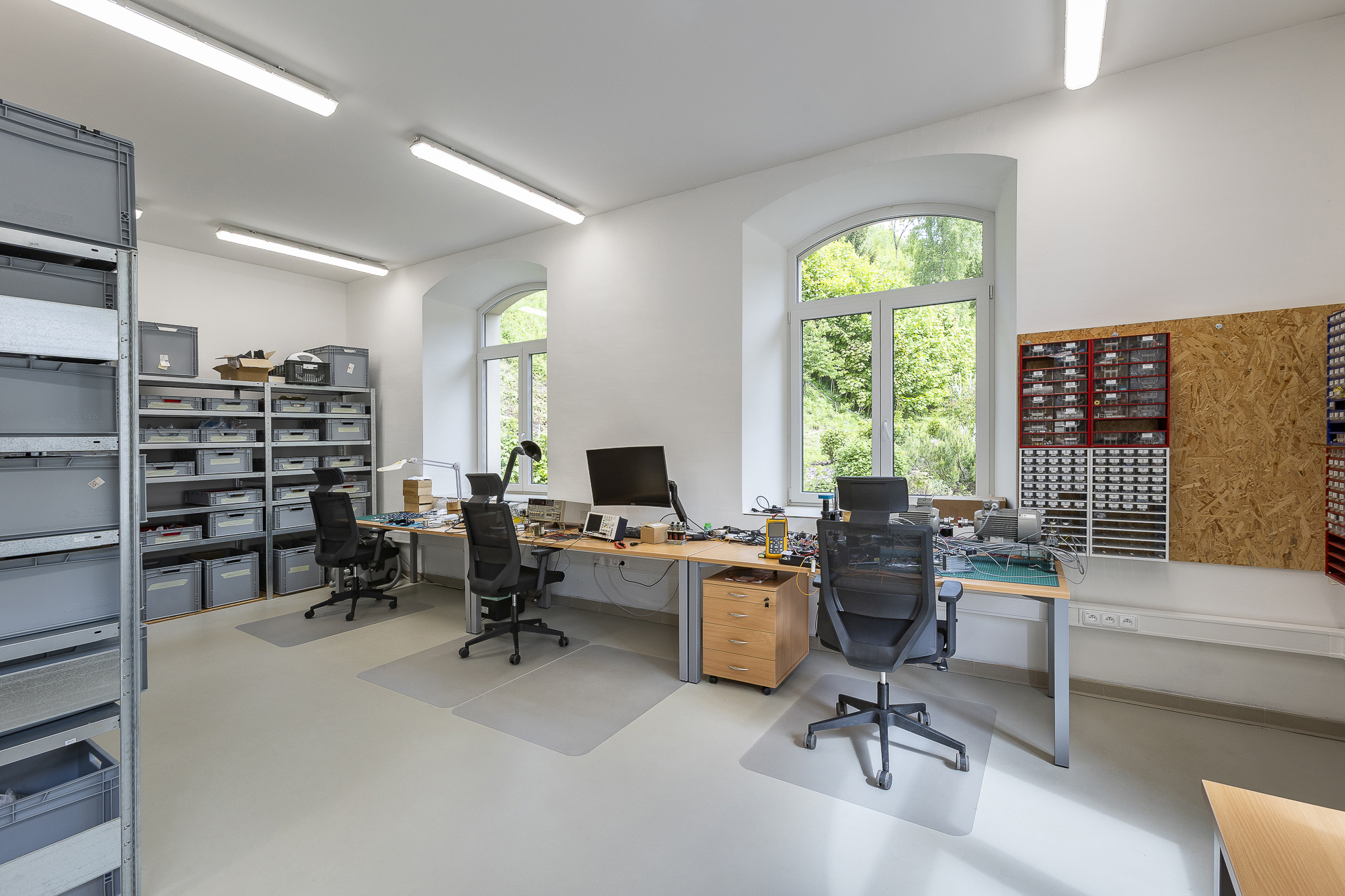 Reference: Řídicí systém výrobní linky